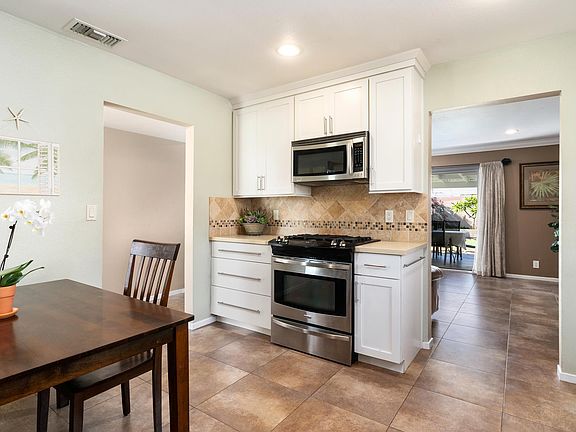 5th image of 5441 Vanguard Ave