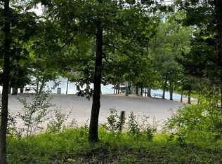 20 Pinnacle Dr, New Florence, MO 63363