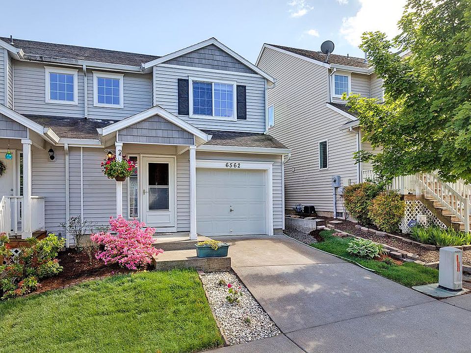 1st image of 6562 NE Forest Ln