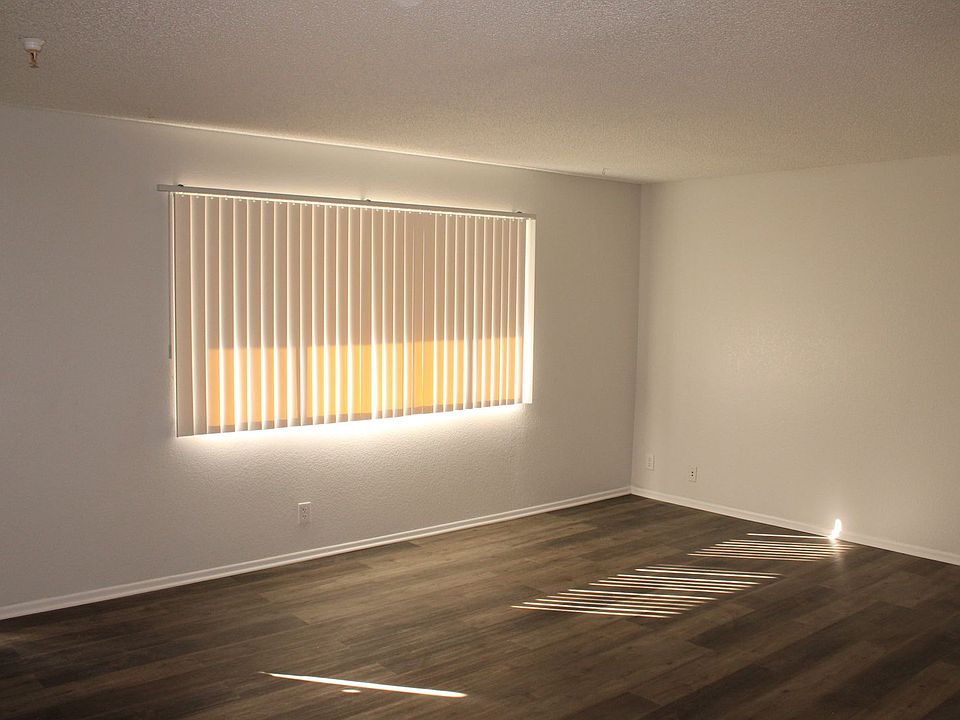 1st image of 12100 Birch Ave APT 9