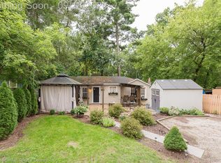 6550 Linville Dr, Brighton, MI 48116
