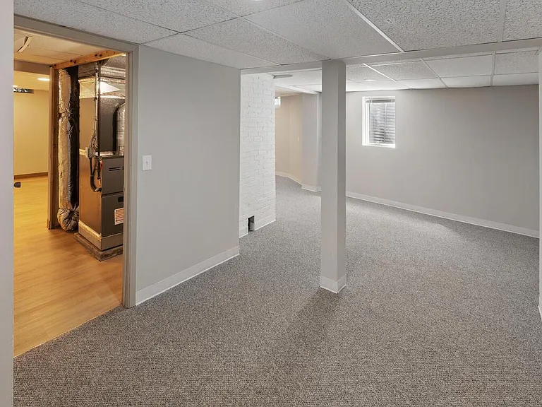 3237 Hennepin Ave — Photo 22
