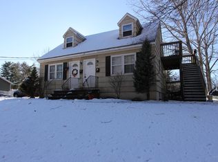 30 Strawberry Ave, Lewiston, ME 04240