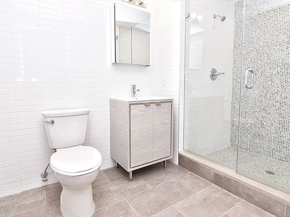 4th image of 10 W 132nd St #3B