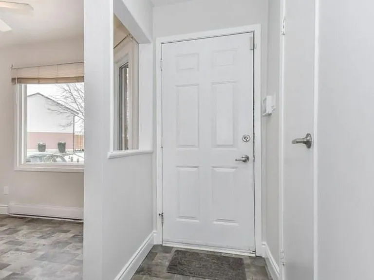 1115 Nellis St #22 — Photo 8