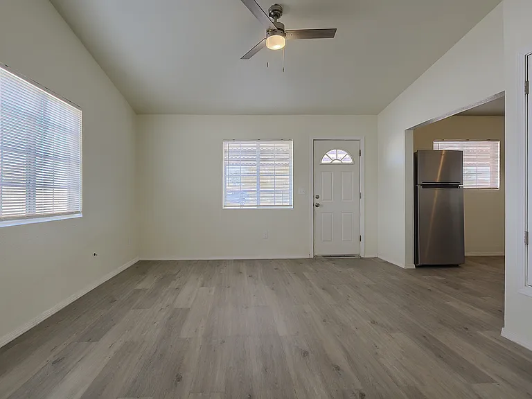 825 Liston Pl #1 — Photo 7
