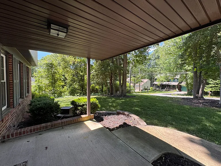 2026 Admiral Dr — Photo 23