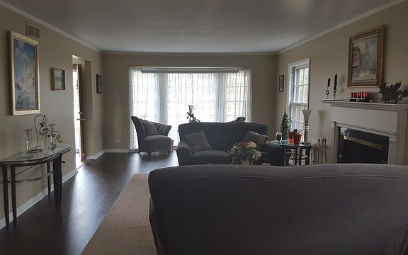 3rd image of 1510 W Ogden Ave