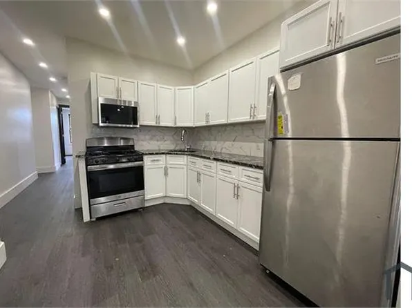 182 Ocean Ave, Jersey City, NJ