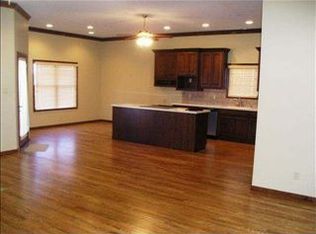 7412 SW Kings Forest Ct, Topeka, KS 66610