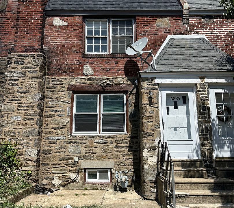 1st image of 6825 Clover Ln