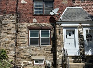 6825 Clover Ln, Upper Darby, PA 19082