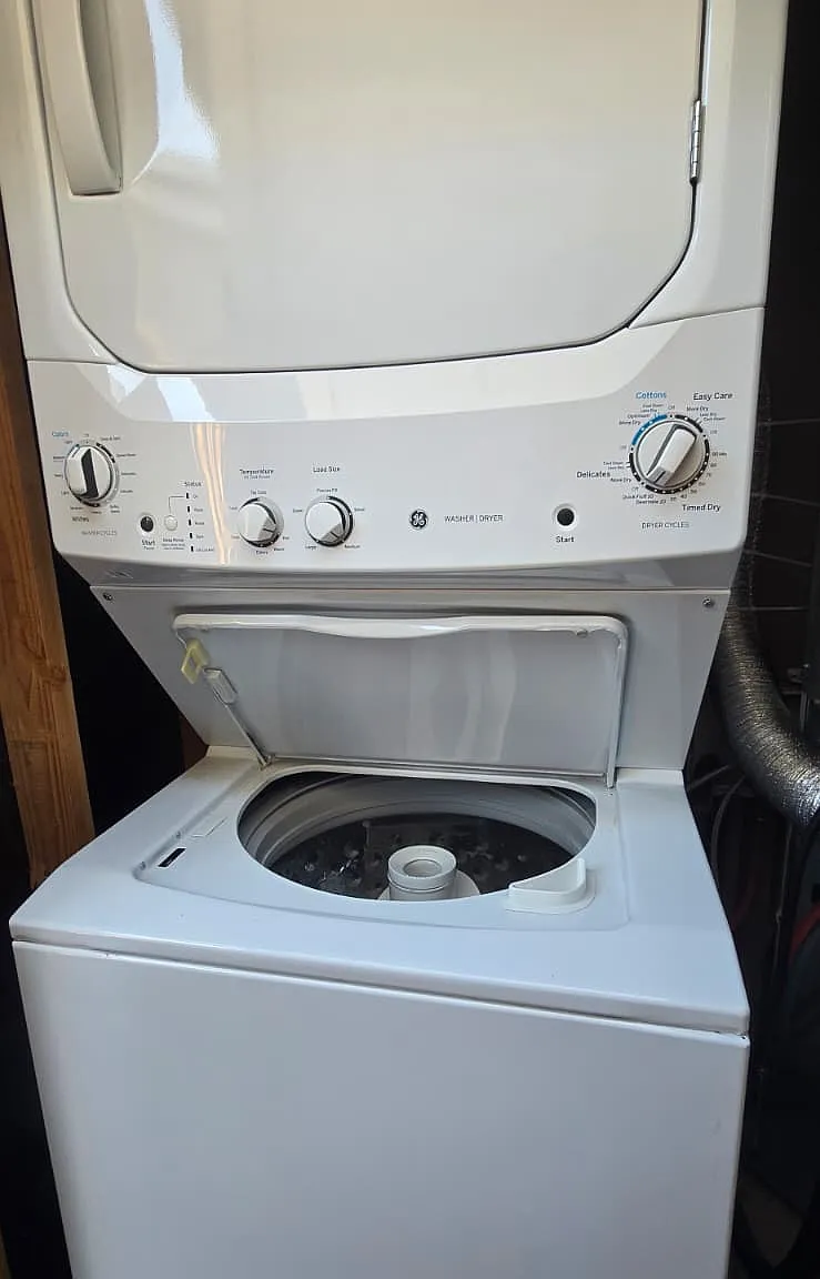 Studio, 135 sqft, $2,000 — Photo 3
