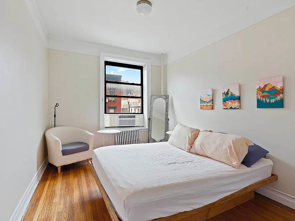 2nd image of 440 E 6th St APT 4B