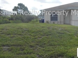 105 Harold Ave S, Lehigh Acres, FL 33973