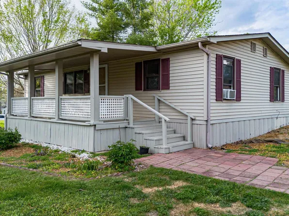 38 Helton St, Calvert City, KY 42029