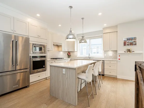 5377 8a Ave #26, Delta, BC V4M 1S8