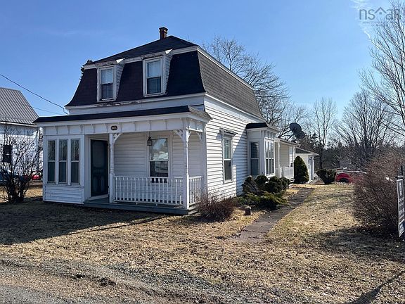 3rd image of 1865 Station Rd
