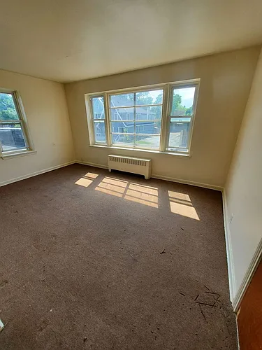 825 Wisconsin Ave - 6 Unit Photo 1