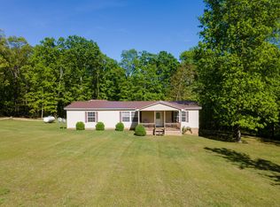 5147 Spears Rd, Centerville, TN 37033