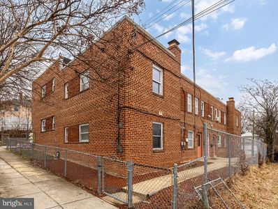 825 48th Pl NE, Washington, DC, 20019