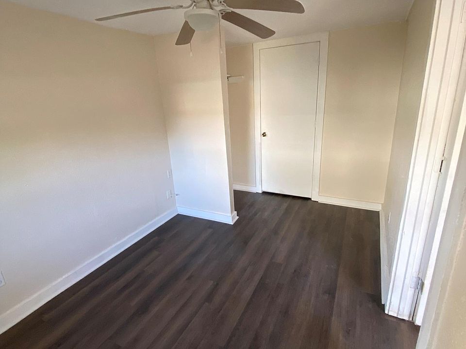 2nd image of 1905 Hayes St Unit 5