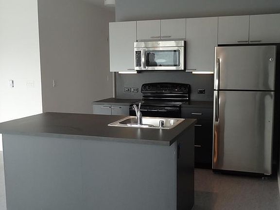 5th image of 2311 W Newton St APT 104