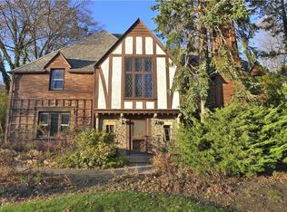 17461 Shelburne Rd, Cleveland Heights, OH 44118