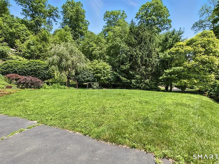 11 Squantz View Dr — Photo 16