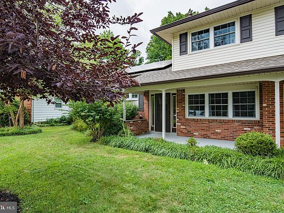 2nd image of 5 Duvall Ct