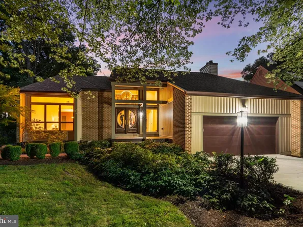 6184 Llanfair Dr, Columbia, MD 21044