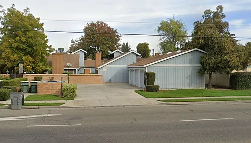 1235 E Ashlan Ave #102 Photo 1