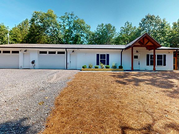4th image of 300 McClure Rd