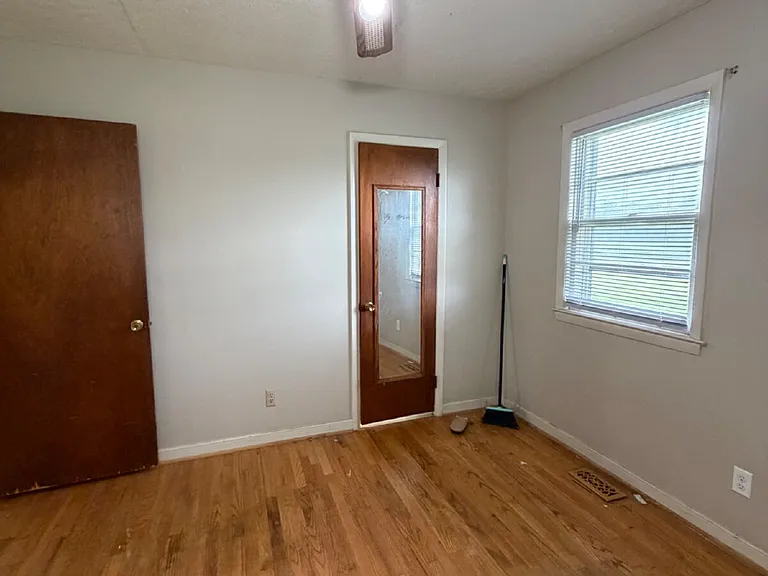 159 Vance Dr — Photo 6