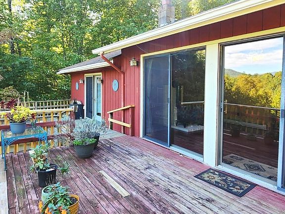 5th image of 269 White Pine Dr