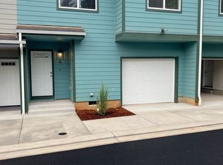 955 Arthur Ave UNIT C, Cottage Grove, OR 97424