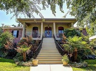 484 E Chase Ct, Mandeville, LA 70448