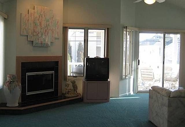 1st image of 1622 Wesley Ave #1