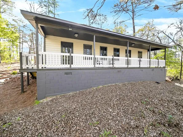 12 Camellia Ln, Box Springs, GA 31801