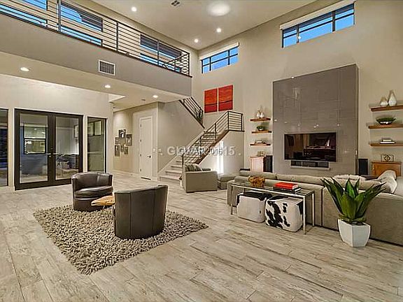 4th image of 81 Pristine Glen St