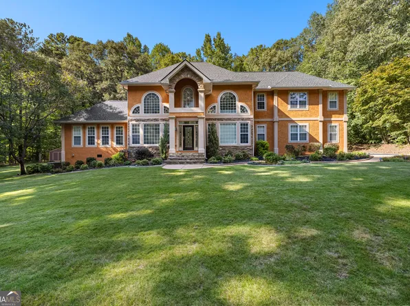 100 Alexandria Ct, Fayetteville, GA 30214