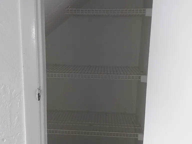 Oak Ridge Apartments — Photo 39