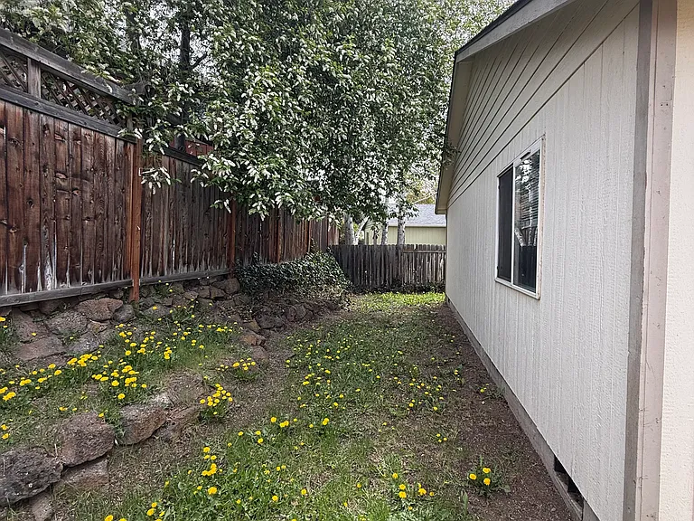521 SW Forest Grove Dr — Photo 37