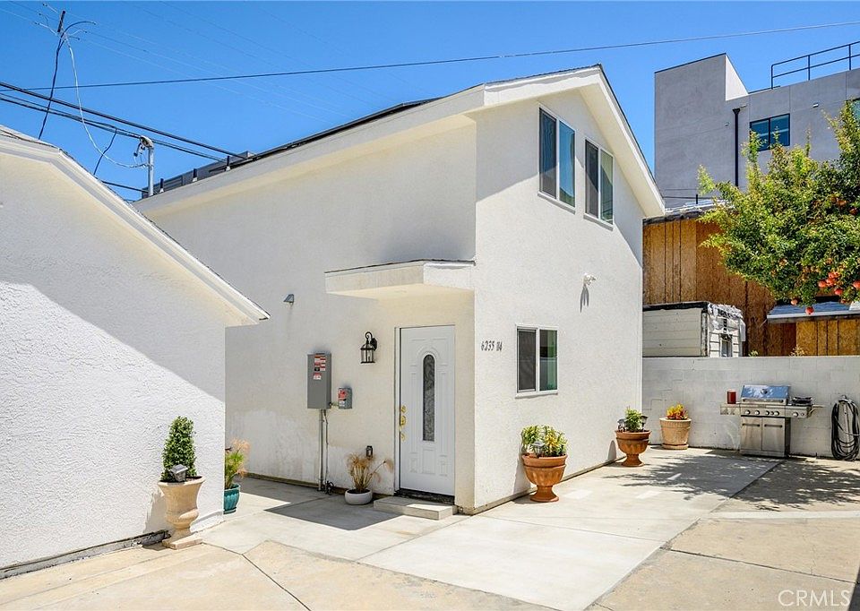 1st image of 6235 Banner Ave #1/4