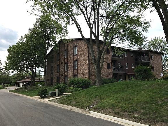2nd image of 68 W 64th St APT 303