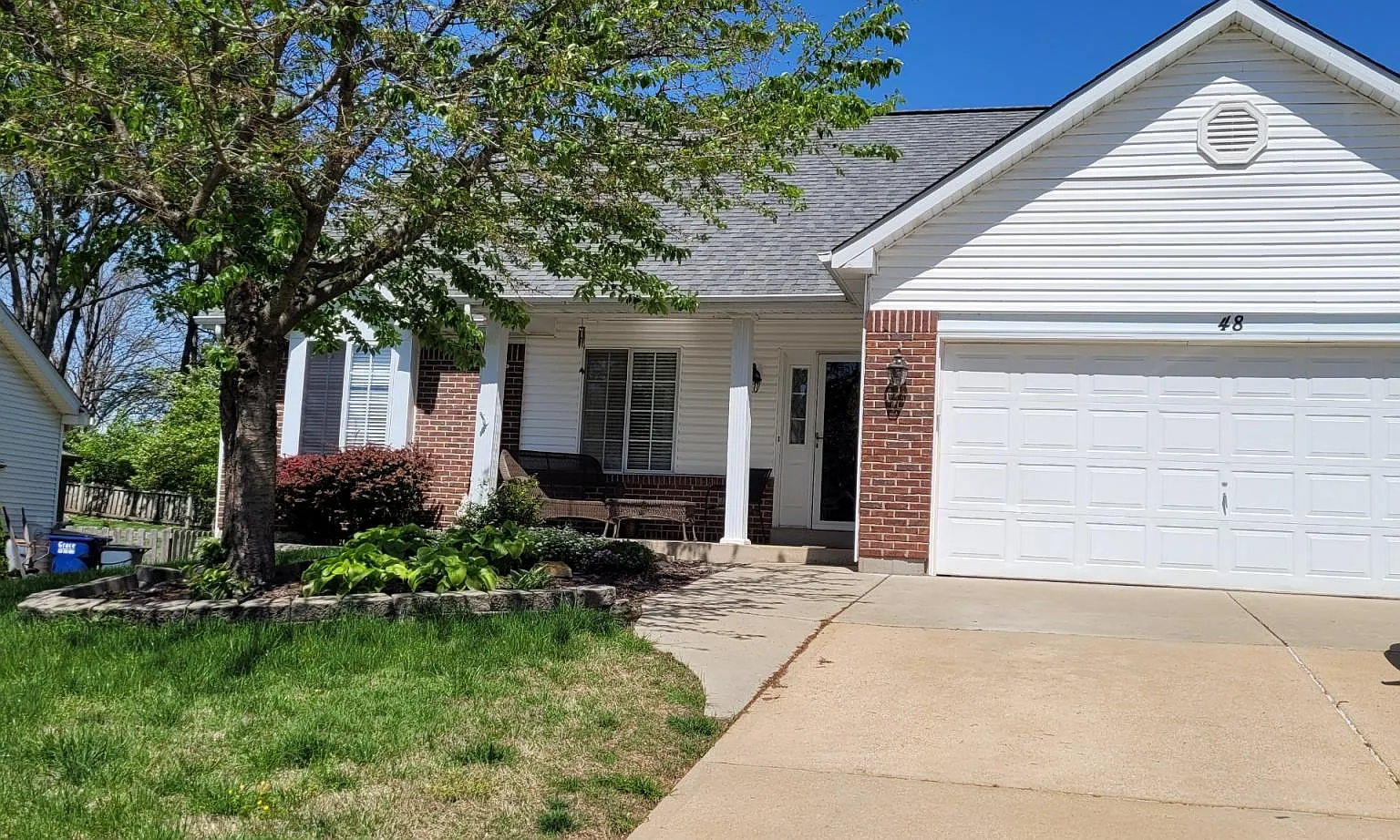3 bed, 1404 sqft, $2,200 — Photo 1