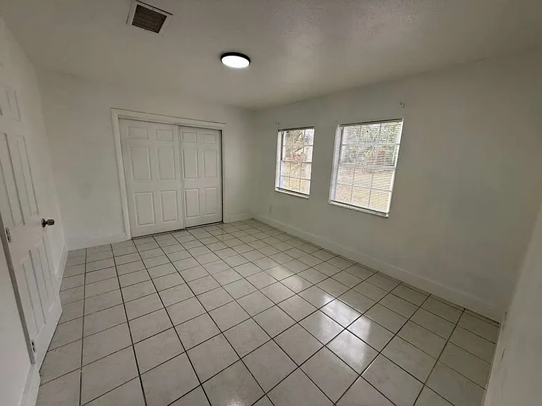 8416 N Brooks St — Photo 12