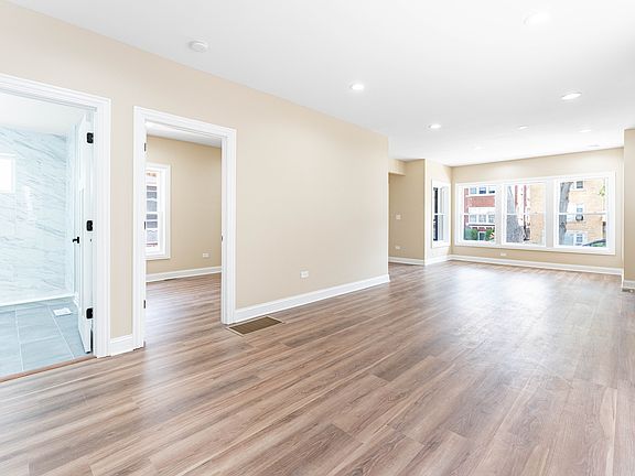 4th image of 2234 Gunderson Ave