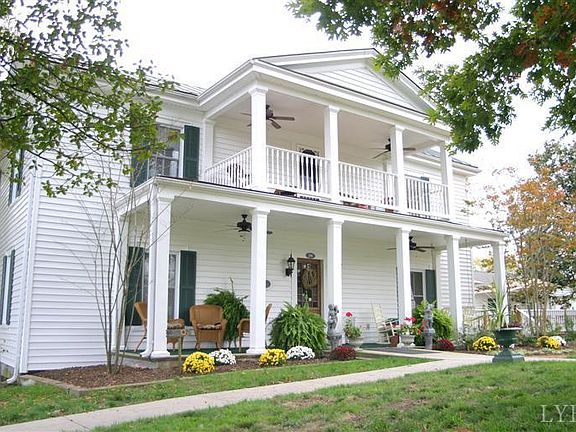 5th image of 250 Oakleigh Ave
