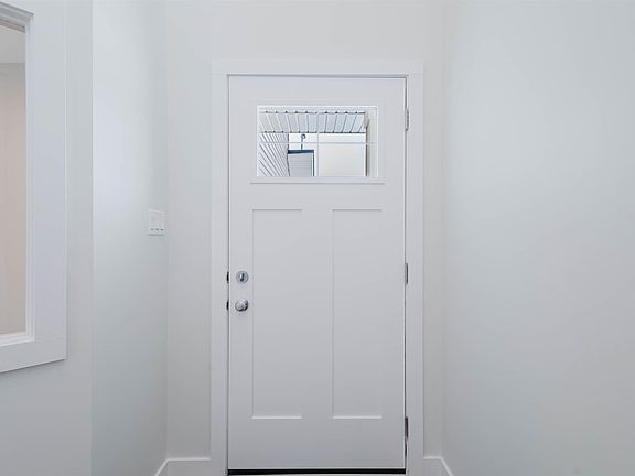 4th image of 2831 191st St NW